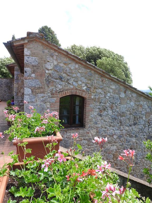 Гостьовий будинок Relais Borgo Di Toiano Совічілле Екстер'єр фото