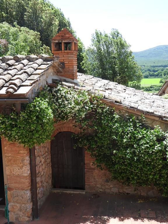 Гостьовий будинок Relais Borgo Di Toiano Совічілле Екстер'єр фото